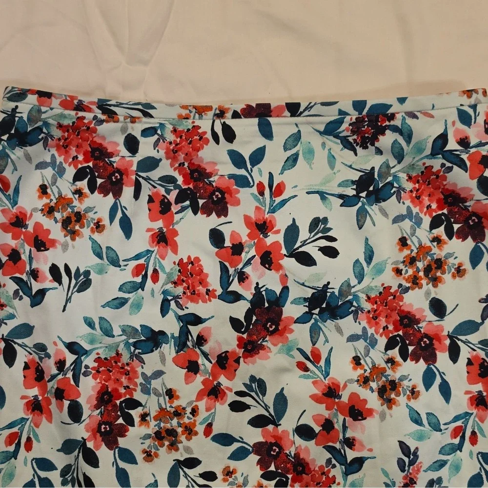 Calvin Klein Women's Floral Pencil Skirt Size 6 Knee Length Zip Multicolor #104